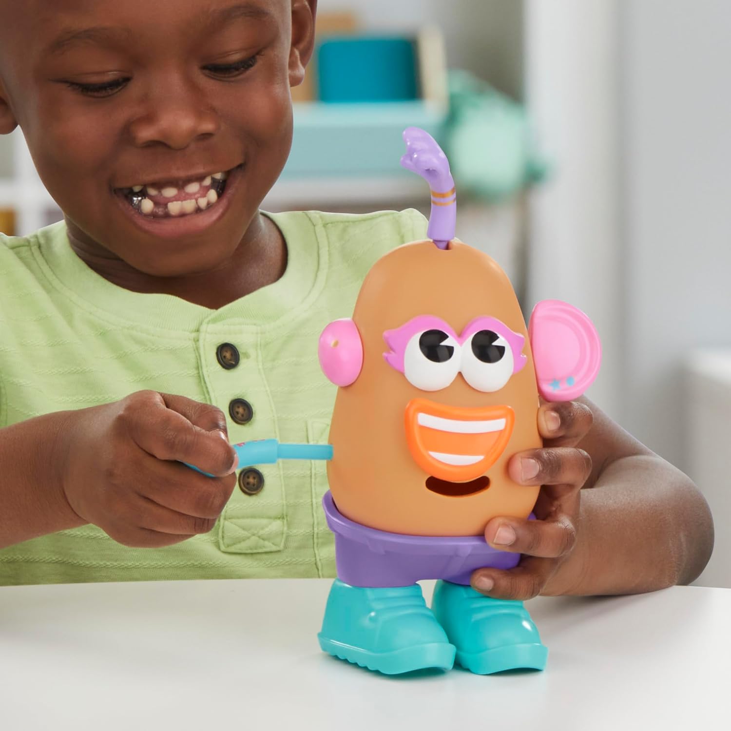 Potato Head Express Yourspud Playset with 1 Potato Body and 32 Accessories, Creative Toddler and Preschool Toys for Boys and Girls 2 Years and Up