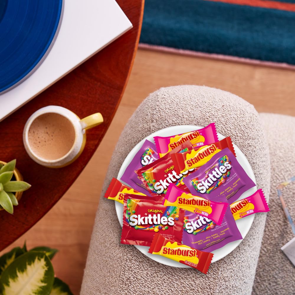 SKITTLES Original, SKITTLES Wild Berry & STARBURST Original and STARBURST FaveReds Fun Size Chewy Candy Variety Bag, Party Size, 20.13 Oz Bulk Bag