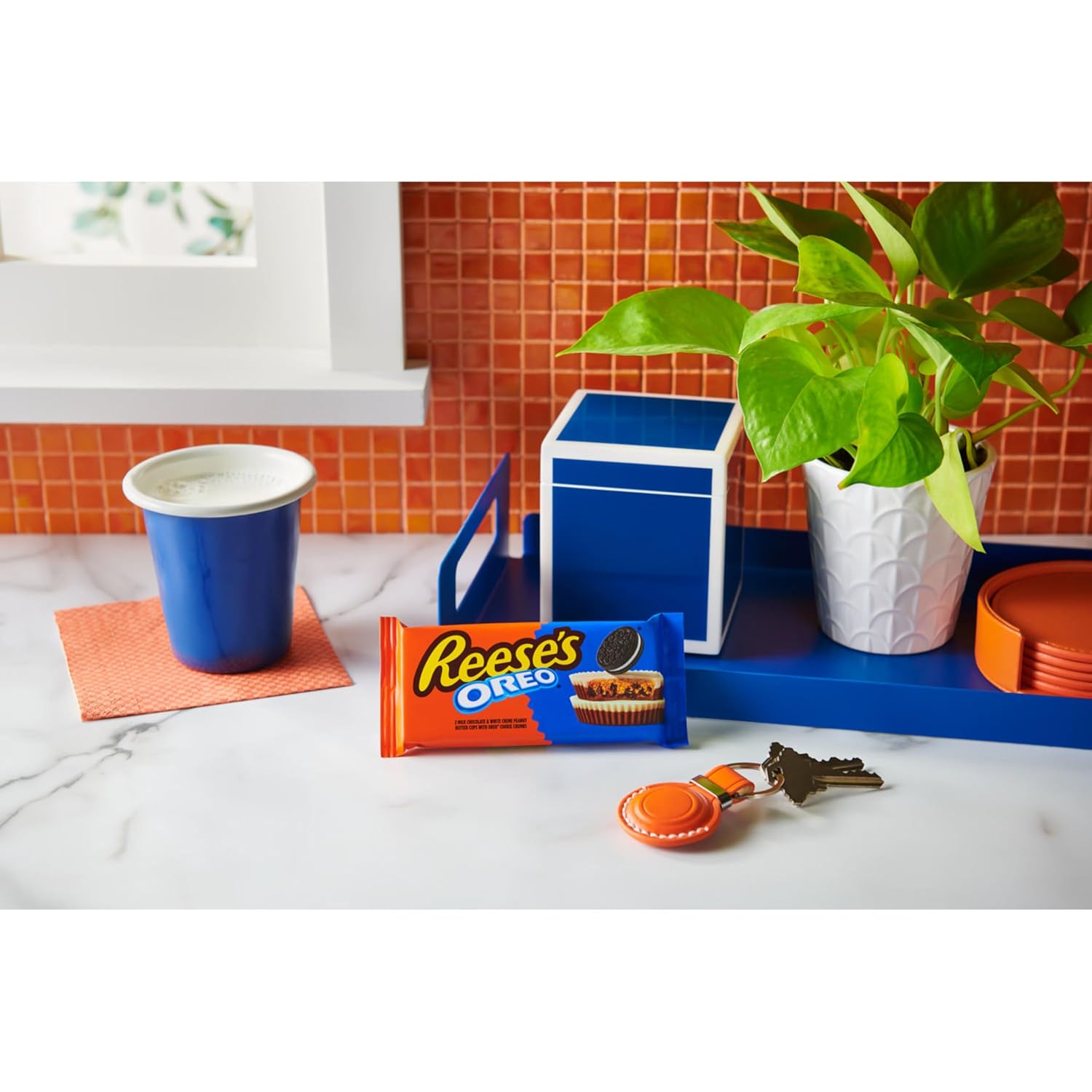 REESE'S OREO Milk Chocolate and White Creme Peanut Butter Cups, Candy Packs, 1.4 oz (24 Count)