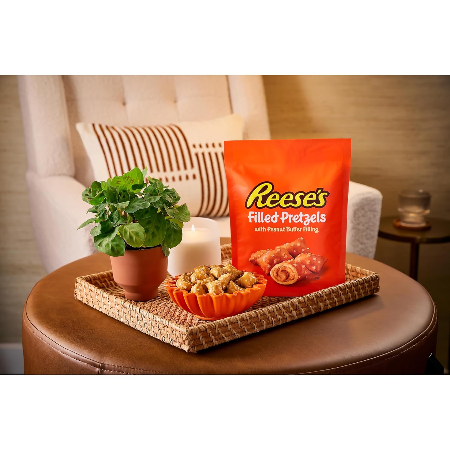 Reese's Filled Pretzels, Peanut Butter Pretzel Nuggets, Crunchy, Ready to Eat, Sweet and Salty Snack, 18oz Jar