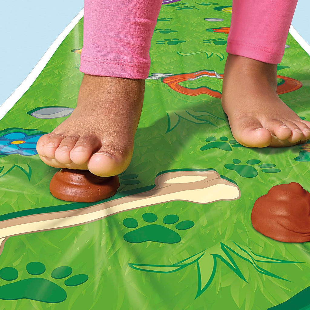 Hasbro Gaming Don't Step in It! Preschool Game I Blindfolded, Poop Party Game | Spinner with 8 Fun Animal Moves | Ages 4+| 1+ Players I Funny Kids Board Games