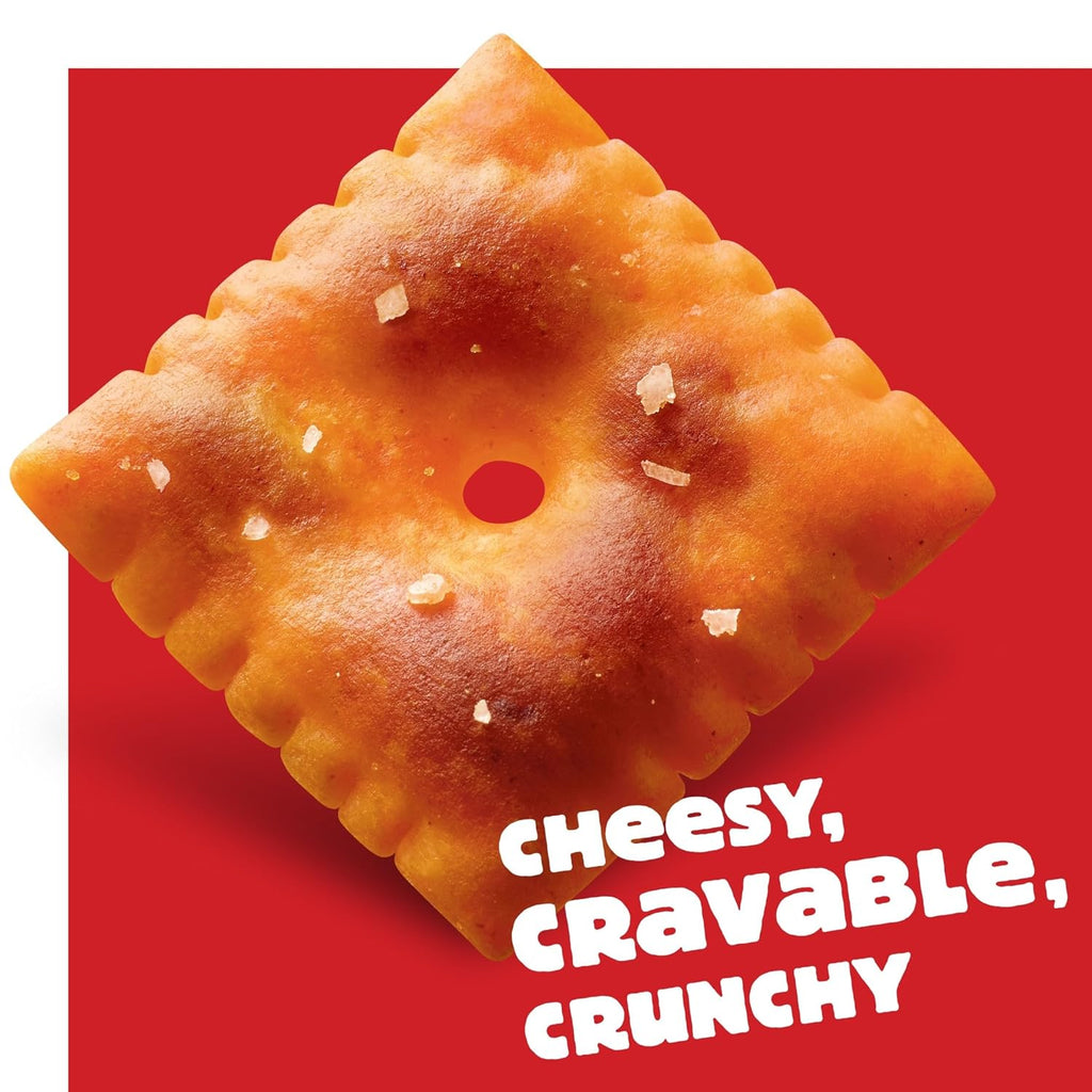 Cheez-It Cheese Crackers, Baked Snack Crackers, Lunch Snacks, Family Size, Extra Toasty, 21oz Box (1 Box)