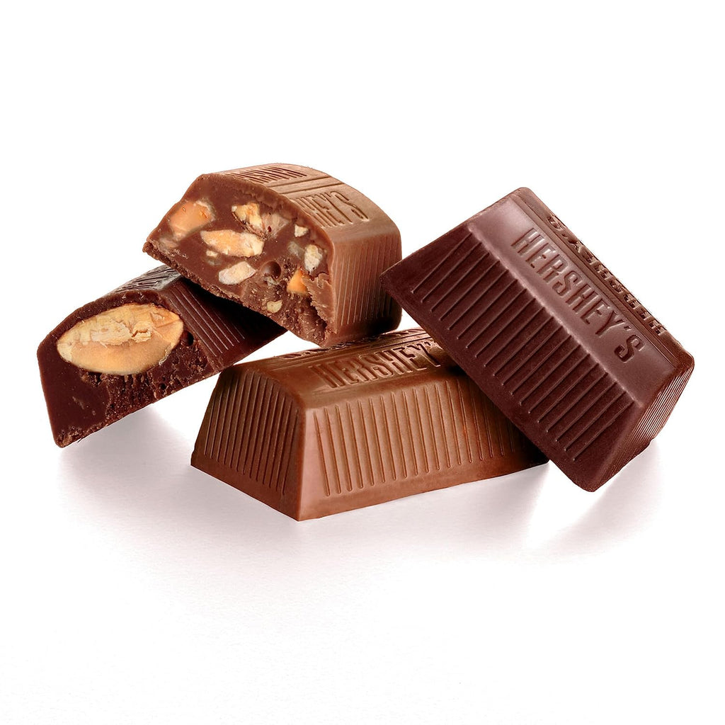 HERSHEY'S NUGGETS Assorted Chocolate Candy Party Bag, Great Stocking Stuffer and Holiday Candy, 31.5 oz