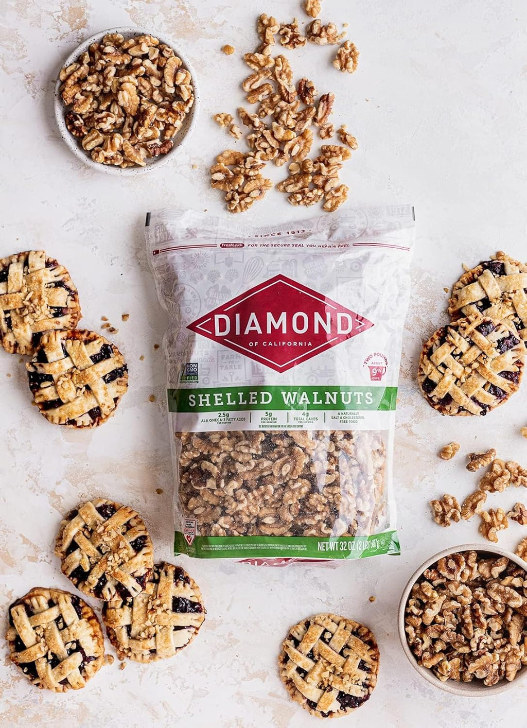 Diamond of California Shelled Walnut Halves and Pieces, Pre-Shelled Raw Walnuts for Baking, Snacking and Salads, 32 oz.