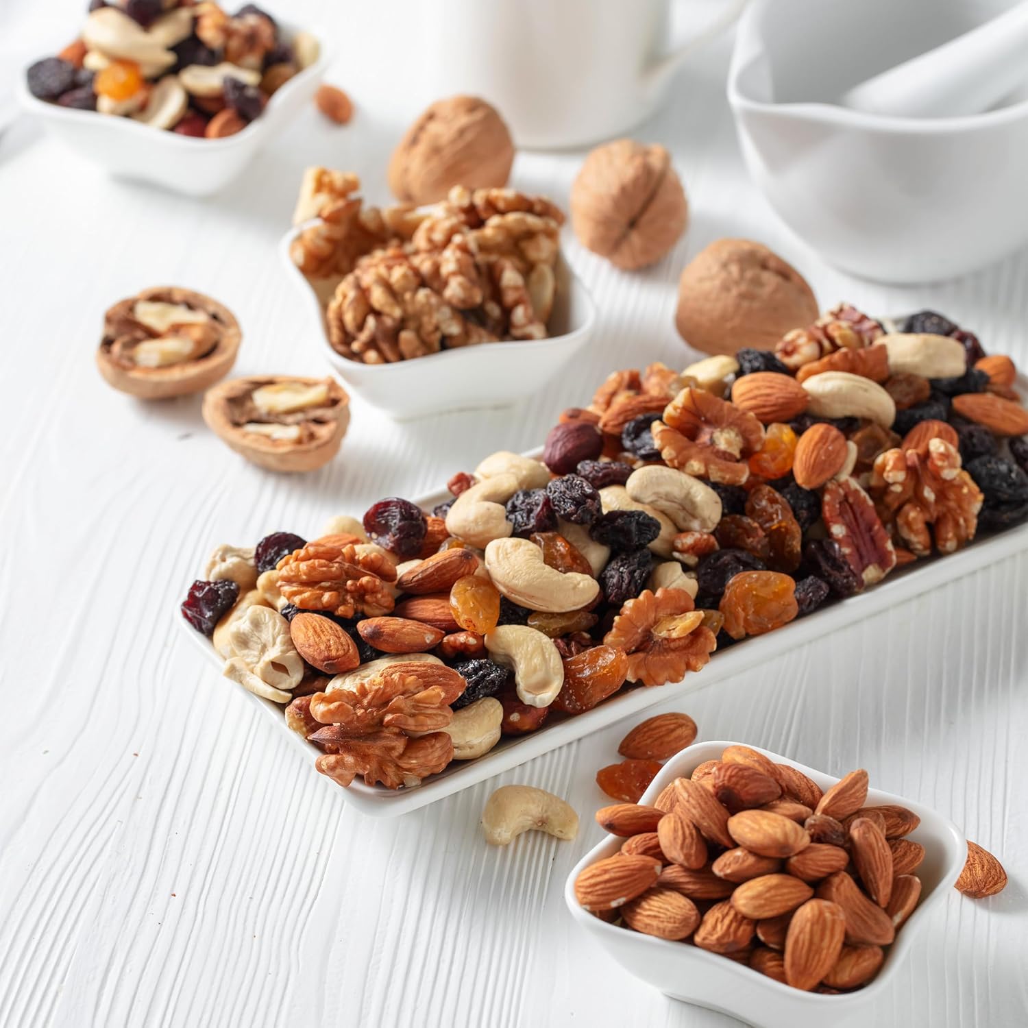 Yupik Raw Mix Nuts, 1 lb, Premium Natural Mixed Nuts with Almonds, Walnuts, Pistachios, Cashews, and Brazil Nuts, Healthy Snack,Brown, Pack of 1