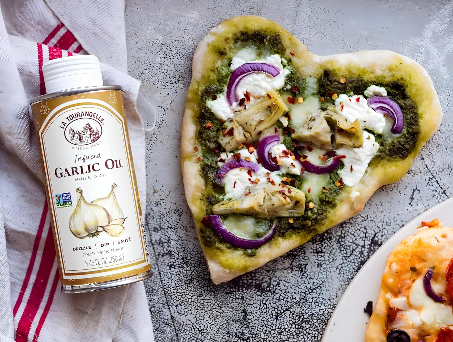 La Tourangelle, Garlic Oil, High Oleic Oil for Cooking Pastas, Salad Dressings, Drizzle on Popcorn, Irresistible Aroma and Flavor, 8.45 Fl Oz